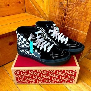 NIB High top Vans